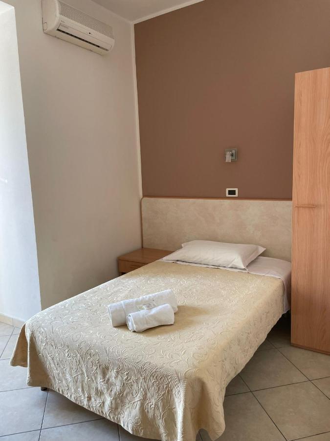 Hotel Favorita Cesenatico Extérieur photo