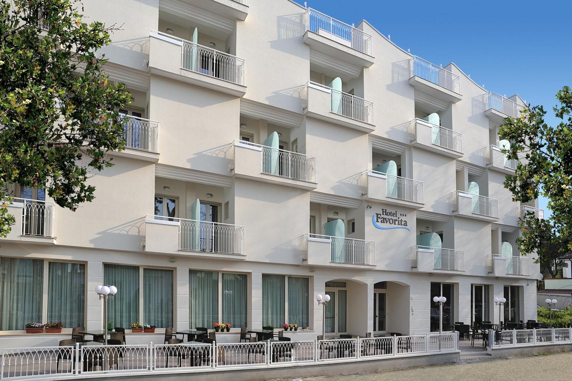 Hotel Favorita Cesenatico Extérieur photo
