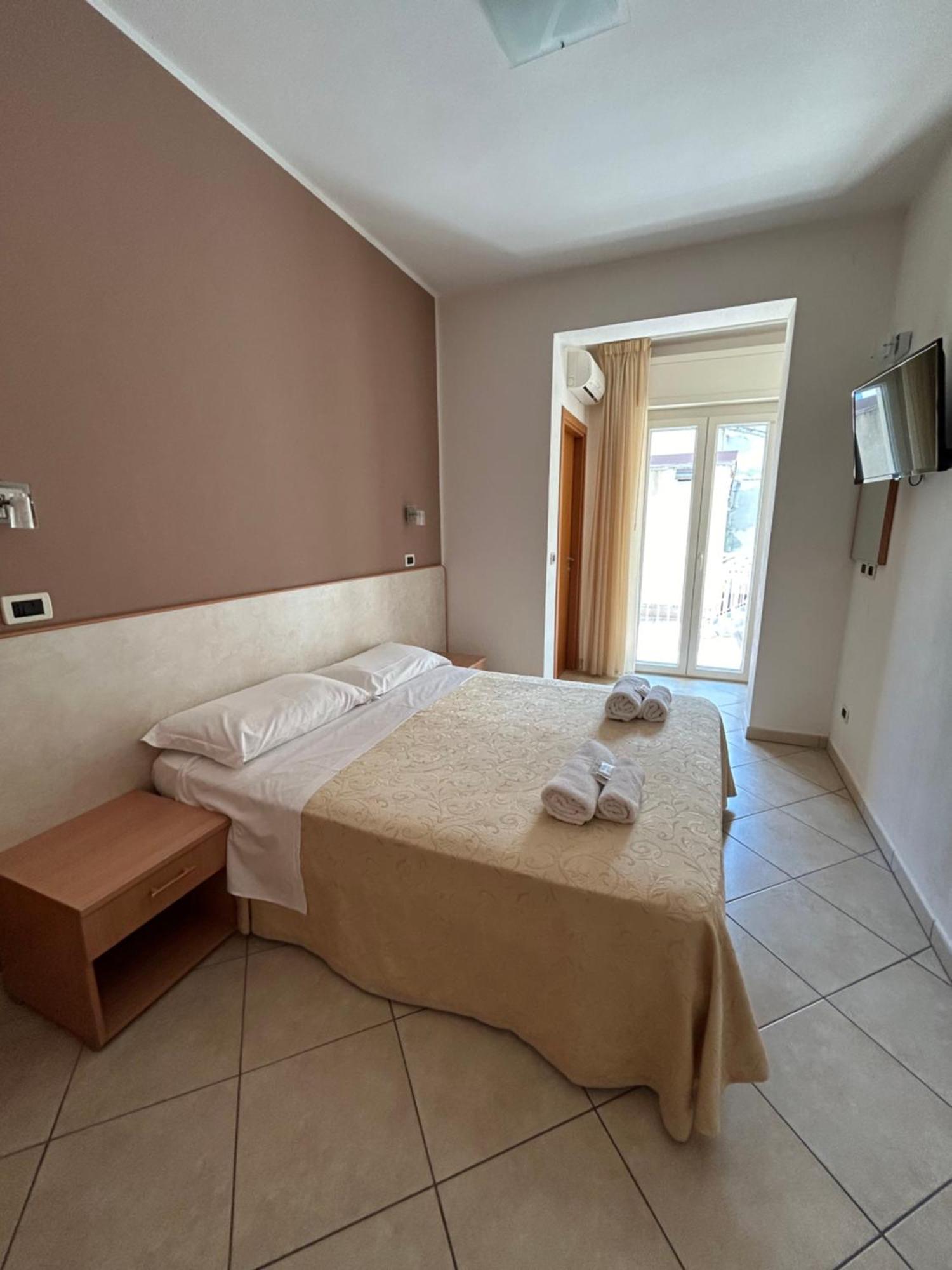 Hotel Favorita Cesenatico Extérieur photo